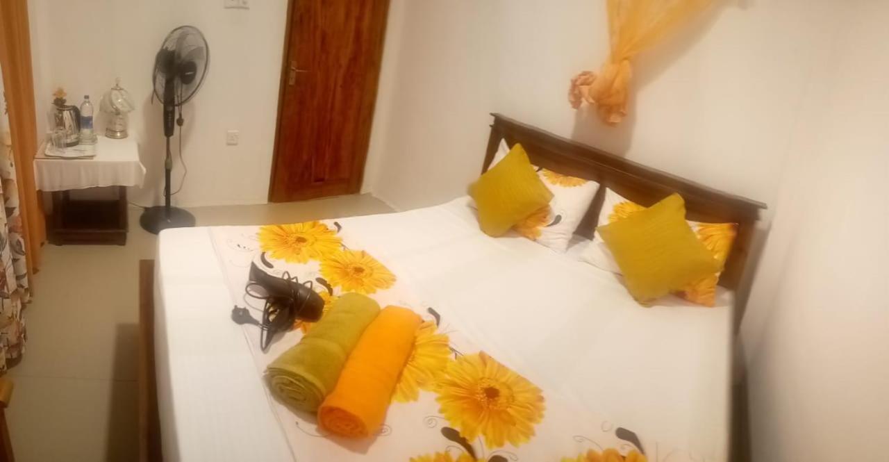 Alexandra Home For Foreign Tourists Only Gampola Esterno foto